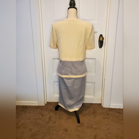 St. John Collection Marie Gray Vintage Skirt Set - Picture 3 of 6
